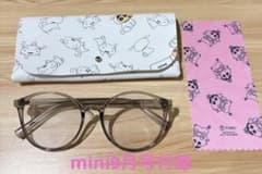 mini September issue bonus: Crayon Shin-chan sunglasses