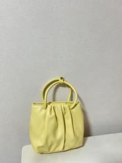 イエロープリーツハンドバッグのサムネイル