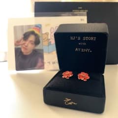 ATEEZ ホンジュン センイル MD ピアス トレカ メッセージカード ATEEZ ホンジュン センイル MD ピアス トレカ メッセージカード - メルカリ