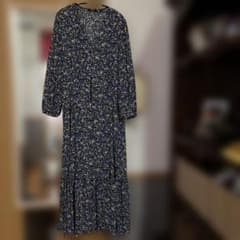 UNIQLO 花柄 ロングワンピース Mサイズのサムネイル