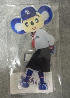 ドアラ　アクスタくじのサムネイル