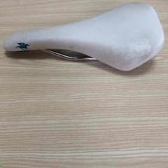 ローバイ  サドル ペガサスのサムネイル