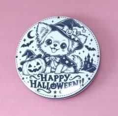 ハッピー ハロウィン 犬 チワワ 魔女 缶バッジ 58㍉のサムネイル