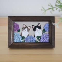 No.746 紫陽花と猫たち (キジ白猫 とハチワレ猫) 刺繍フレーム - メルカリ