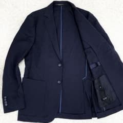 Mint condition Corneliani tailored jacket, lightweight, summery seersucker, navy.