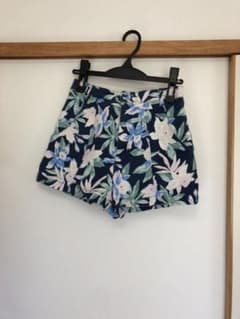 heather 花柄 ショートパンツのサムネイル