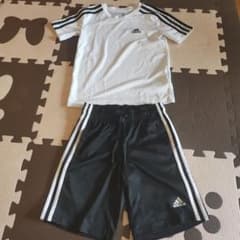adidas Tシャツとショートパンツ セット 120のサムネイル