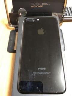 iPhone 7 Plus Jet Black 128 GB SIMフリーのサムネイル