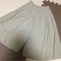 GU ベージュ パンツ ガウチョのサムネイル