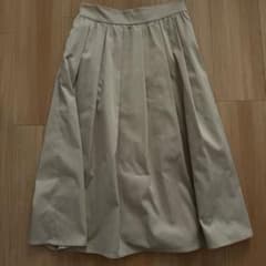 ち*か様 ベージュ フレアスカート ウエストゴムのサムネイル
