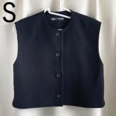 ZARA ザラ S ショートベスト ジレ ボタンベストトップスZW ブラック 黒