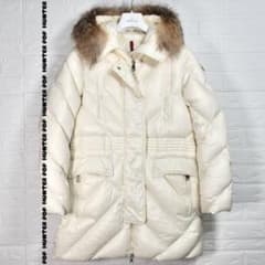 美品】MONCLER DINARD アイボリー ファー ダウンジャケット 2 - メルカリ