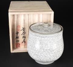 お値下げ 韓国人間国宝 松南申相浩作り 陶房窯三島皿 象嵌 韓国 人間国宝 釜谷陶房 松南 申相浩 花文 蓋付 水指 共箱 陶器 - メルカリ