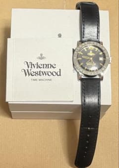 非常に貴重な一品】Vivienne Westwood 腕時計 海外モデル | Mercari