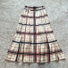 美品✨22-23AW グッチ ベルト柄 ロングスカート プリーツ シルク100 美品✨22-23AW グッチ ベルト柄 ロングスカート プリーツ シルク100