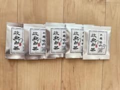 中国高級白茶　2018年　白毫銀針　5g×5個のサムネイル