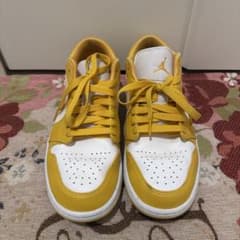 エアジョーダン1 LOW イエロー/ホワイトのサムネイル