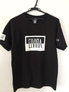 エルビラ Tシャツのサムネイル