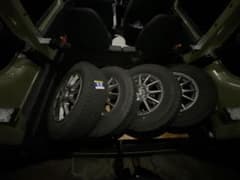 【送料無料】スタッドレスタイヤ ホイール 4本セット 145/80R12のサムネイル