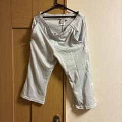 adidas 七分丈パンツ ライトグレー レディースのサムネイル