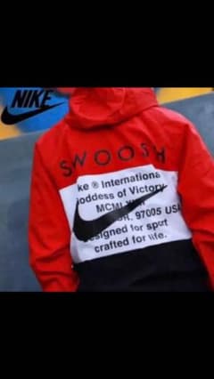 Nike ウーブンフッデッドジャケット レッド Sサイズのサムネイル