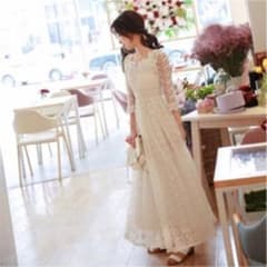 花嫁ドレスのサムネイル