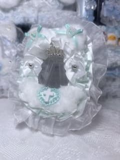 レースデコ ハンドメイド グリーン 緑 王冠 リボン 推し活のサムネイル