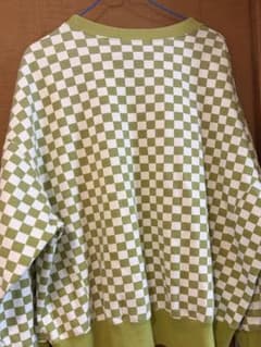 緑白チェックトップスのサムネイル