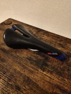 Selle Italia Mythos サドル ブラック・ブルーのサムネイル