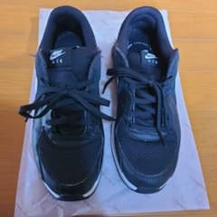 ナイキ NIKE エアマックス エクシー 24.0cm 靴 黒 ブラックのサムネイル