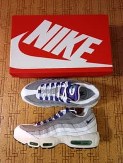NIKE AIR MAX 95 LV8 エアマックス95のサムネイル