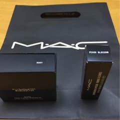 Mac チーク リップのサムネイル