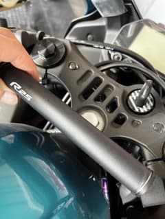 YZF R25 ハンドルクランプバーのサムネイル