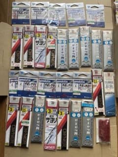 こみる様　　　サヨリ用　釣り針など　倉庫整理品　まとめ売りのサムネイル
