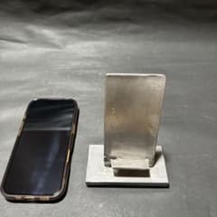 Metal Smartphone Stand, Desktop, Simple Design