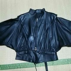 イタリア製の本革ジャケットのサムネイル