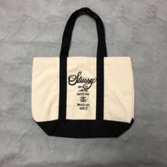 ステューシーのトートバッグです‼︎のサムネイル