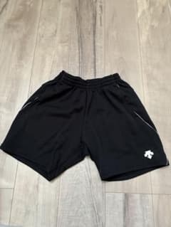 DESCENTE バレーボール パンツ ブラック 練習着 ハーフパンツ　Ｏのサムネイル