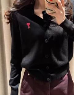美品 ami paris ハートロゴ カーディガン ブラック サイズのサムネイル
