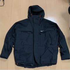 マウンテンパーカーのサムネイル