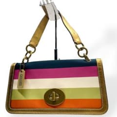 極美品 希少 COACH コーチ ハンドバッグ レガシー ターンロック - メルカリ