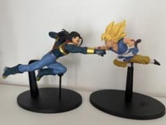 ドラゴンボール フィギュア スーパー17号 ゴテンクス 2体セットのサムネイル