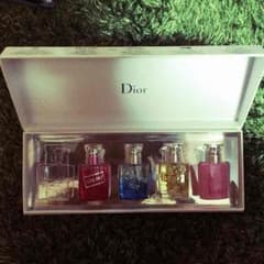 Dior香水4種類のサムネイル
