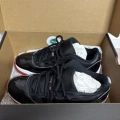 Air Jordan 11 Retro ブラック/レッド 11.5のサムネイル