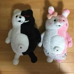 モノクマとモノミのぬいぐるみのサムネイル