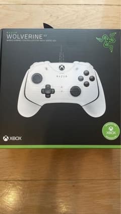 Razer レイザー Wolverine V2 ゲーミング コントローラーのサムネイル