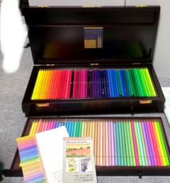 【今回だけ特別にお値下げ！】ホルベイン　色鉛筆 今回だけ特別にお値下げ！】ホルベイン 色鉛筆 - メルカリ