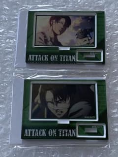 Attack Titan　Memories Mini Stand　Levi (2 types)