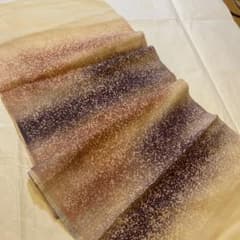 専用　帯揚げ　紬地　紫と赤紫に撒き糊のサムネイル