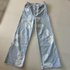 Ｈ＆Ｍ　ジーンズ　うさぎ　DIVIDED バニー柄 ワイドレッグデニム 38のサムネイル